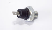 Carica l&#39;immagine nel visualizzatore di Gallery, SENSORE MIN.PRESSIONE OLIO  VESPA LX-GTS