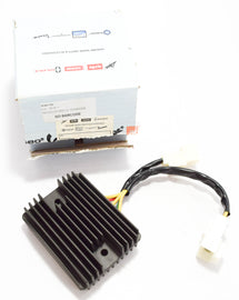 REGOLATORE DI TENSIONE VESPA GTS 300 09-