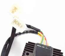 Carica l&#39;immagine nel visualizzatore di Gallery, REGOLATORE DI TENS X10 350-500 4T 4V