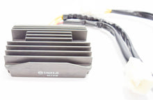 Carica l&#39;immagine nel visualizzatore di Gallery, REGOLATORE DI TENS X10 350-500 4T 4V