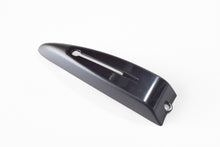 Carica l&#39;immagine nel visualizzatore di Gallery, CRESTA INF PARAFANGO VESPA GTS SUPER