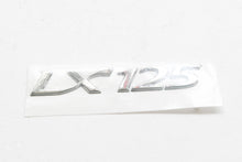 Carica l&#39;immagine nel visualizzatore di Gallery, TARGHETTA PER VESPA LX LX125&#39;&#39; 05&gt;09