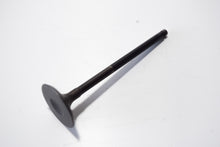 Carica l&#39;immagine nel visualizzatore di Gallery, VALVOLA SCARICO BEVERLY 500 02