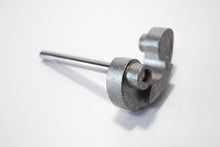 Carica l&#39;immagine nel visualizzatore di Gallery, CONTRAPPESO ALBERO MOT BEVERLY 500 0214