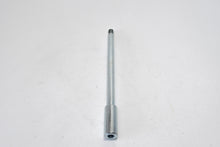 Carica l&#39;immagine nel visualizzatore di Gallery, ASSE RUOTA ANTERIORE APRILIA RS 50 2005