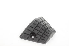 Carica l&#39;immagine nel visualizzatore di Gallery, TERMINALE TAPPETO SX APRILIA SR 50