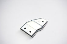 Carica l&#39;immagine nel visualizzatore di Gallery, STAFFA DX PARAURTI ANT PORTER 1.2-1.3