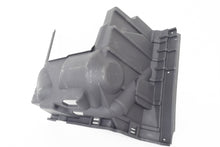 Carica l&#39;immagine nel visualizzatore di Gallery, GREMBIULINA SINISTRA MOTORE APE QUARGO