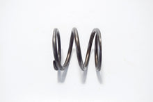 Carica l&#39;immagine nel visualizzatore di Gallery, MOLLA FRIZIONE RINFORZATA VESPA 50