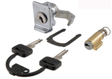 Carica l&#39;immagine nel visualizzatore di Gallery, KIT SERRATURE VESPA PX 125-150 4MM