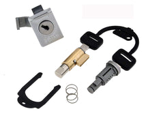 Carica l&#39;immagine nel visualizzatore di Gallery, KIT SERRATURE VESPA PX 3PZ