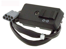 Carica l&#39;immagine nel visualizzatore di Gallery, COMMUTATORE FRECCE VESPA PX 125-150