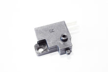 Carica l&#39;immagine nel visualizzatore di Gallery, INTERRUTTORE STOP DX SCOOTER HONDA-KYMCO