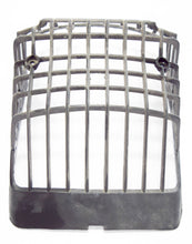 Carica l&#39;immagine nel visualizzatore di Gallery, GRIGLIA NERA FANALE POST VESPA PX 1°S