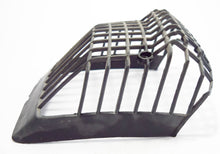 Carica l&#39;immagine nel visualizzatore di Gallery, GRIGLIA NERA FANALE POST VESPA PX 1°S
