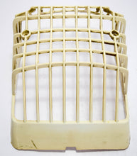 Carica l&#39;immagine nel visualizzatore di Gallery, GRIGLIA BIANCA FANALE POST VESPA PX 1°S