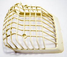 Carica l&#39;immagine nel visualizzatore di Gallery, GRIGLIA BIANCA FANALE POST VESPA PX 1°S