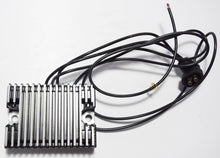 Carica l&#39;immagine nel visualizzatore di Gallery, REGOLATORE 32A HARLEY DAVIDSON 1340