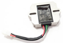 Carica l&#39;immagine nel visualizzatore di Gallery, REGOLATORE BURGMAN 250-400 98-02