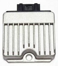 Carica l&#39;immagine nel visualizzatore di Gallery, REGOLATORE DI TENSIONE SGX SKY 50