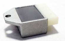 Carica l&#39;immagine nel visualizzatore di Gallery, REGOLATORE 12V MINARELLI-YAMAHA 50 2T