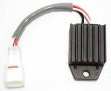 Carica l&#39;immagine nel visualizzatore di Gallery, REGOLATORE 12V EXC 250-300 05-17