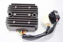 Carica l&#39;immagine nel visualizzatore di Gallery, REGOLATORE  HONDA SH IE 125-150 05&gt;12