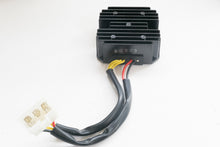 Carica l&#39;immagine nel visualizzatore di Gallery, REGOLATORE BURGMAN 125-150-EPICURO-DRZ