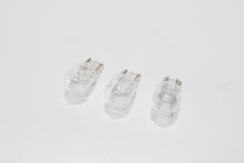 Carica l&#39;immagine nel visualizzatore di Gallery, LAMPADA 12V 5-21W T 20 HONDA KIT