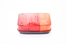 Carica l&#39;immagine nel visualizzatore di Gallery, FANALE POSTERIORE DX APE MP TRIOM