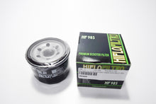 Carica l&#39;immagine nel visualizzatore di Gallery, FILTRO OLIO HIFLO HF985 T-MAX/XCITING 50