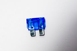 FUSIBILE A LAMA 15A (C50)