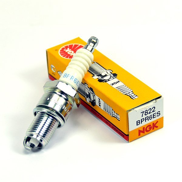 CANDELA NGK BPR6ES STOCK NR.7822