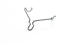 Carica l&#39;immagine nel visualizzatore di Gallery, MOLLA FISSAG.BATTERIA VESPA 125 VNB1T