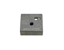 Carica l&#39;immagine nel visualizzatore di Gallery, REGOLATORE DI TENSIONE VESPA 6V 12AH