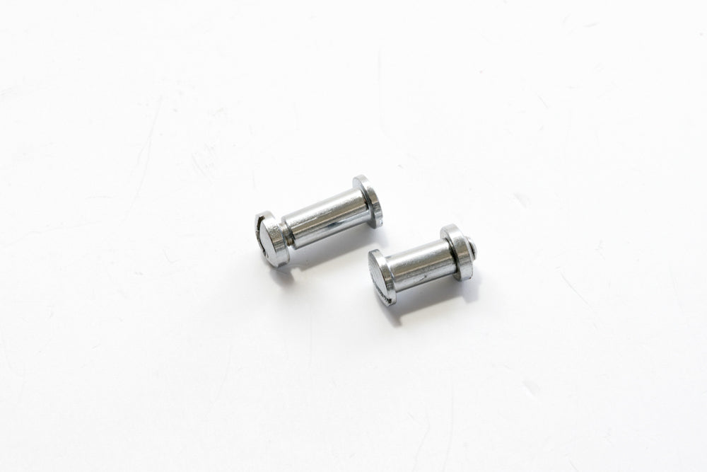 COPPIA VITI LEVE C/DADO VESPA 98-125 BAC