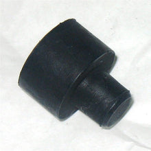 Carica l&#39;immagine nel visualizzatore di Gallery, TAMPONE TRAVERSA MOTORE VESPA 125 V1-V15