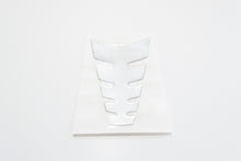 Carica l'immagine nel visualizzatore di Gallery, PROTEZIONE SERBATOIO ALLOY LOOK