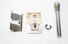 Carica l&#39;immagine nel visualizzatore di Gallery, PERNO PASTIGLIE FRENO X-MAX 250 0709