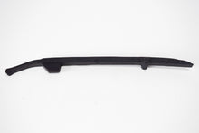 Carica l&#39;immagine nel visualizzatore di Gallery, PATTINO GUIDA CATENA INF. X-MAX 250