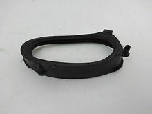 Carica l&#39;immagine nel visualizzatore di Gallery, GUARNIZ CONDOTTO ARIA DX YZF-R1 0708